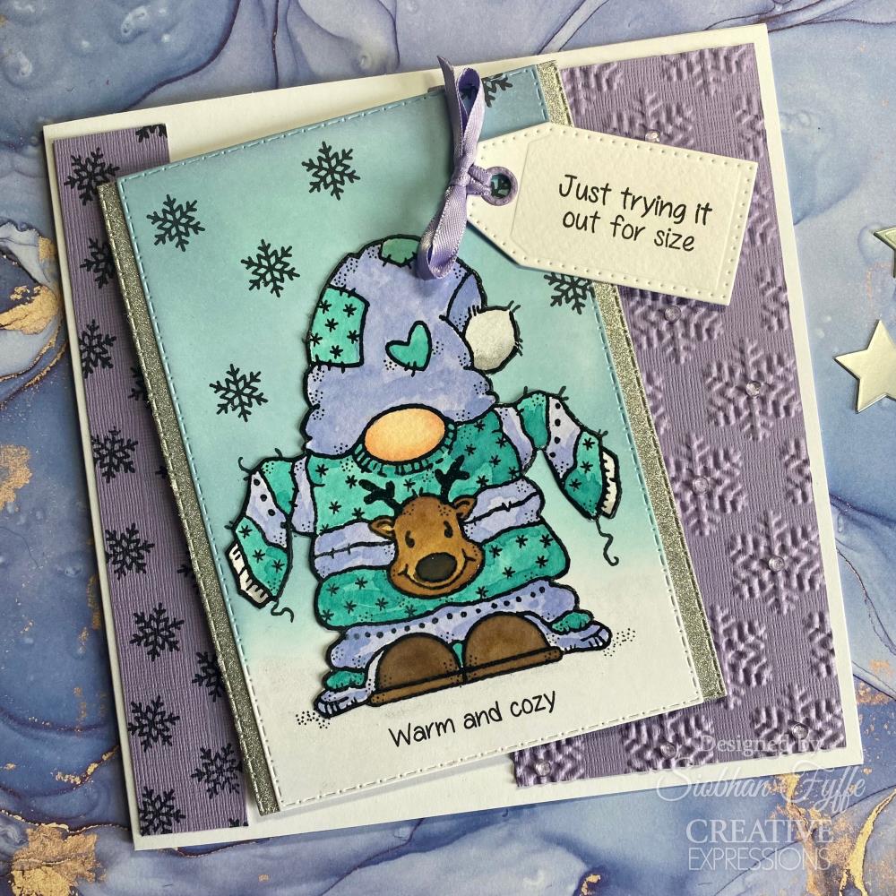 Woodware 4"X6" Clear Stamp Singles: Cozy Gnome Jumper (FRS1004)
