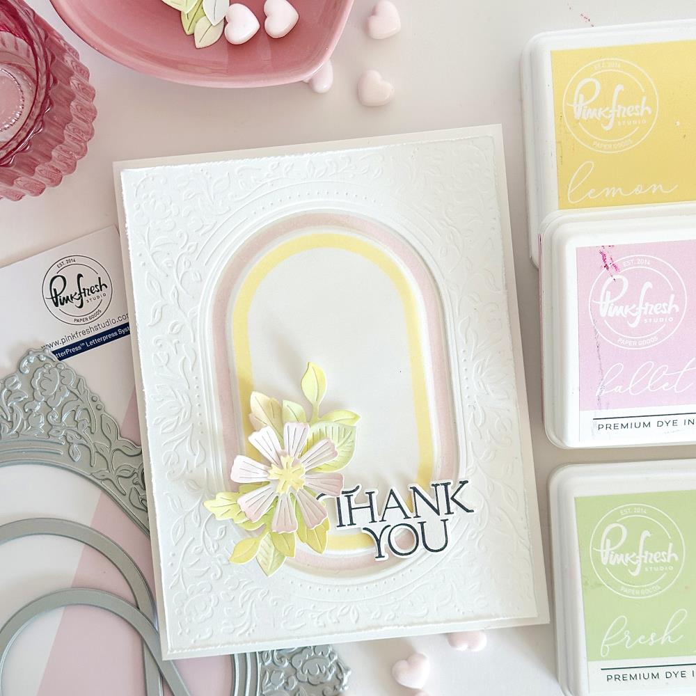 Pinkfresh Studio Press Plate: Dainty Floral Frame (5A002CVR1GGCN)